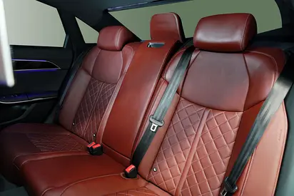 صورة مصغرة 7 لـ 2023 AUDI A8