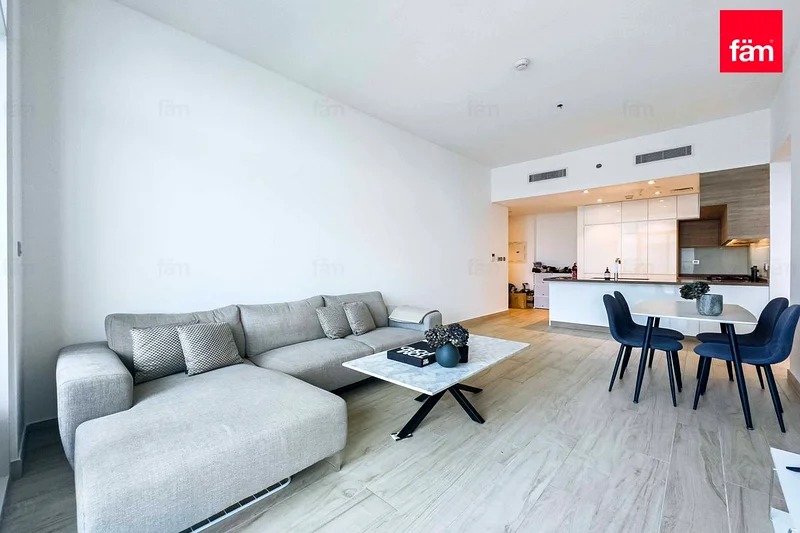 Prime Spot | High Yield | 715 Sqft64039157750147112