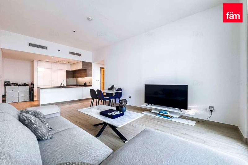 Prime Spot | High Yield | 715 Sqft64039157750147110