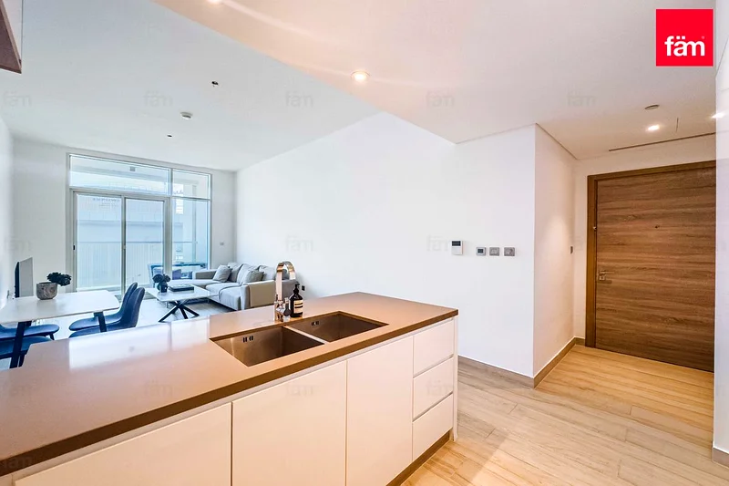 Prime Spot | High Yield | 715 Sqft64039157750147114