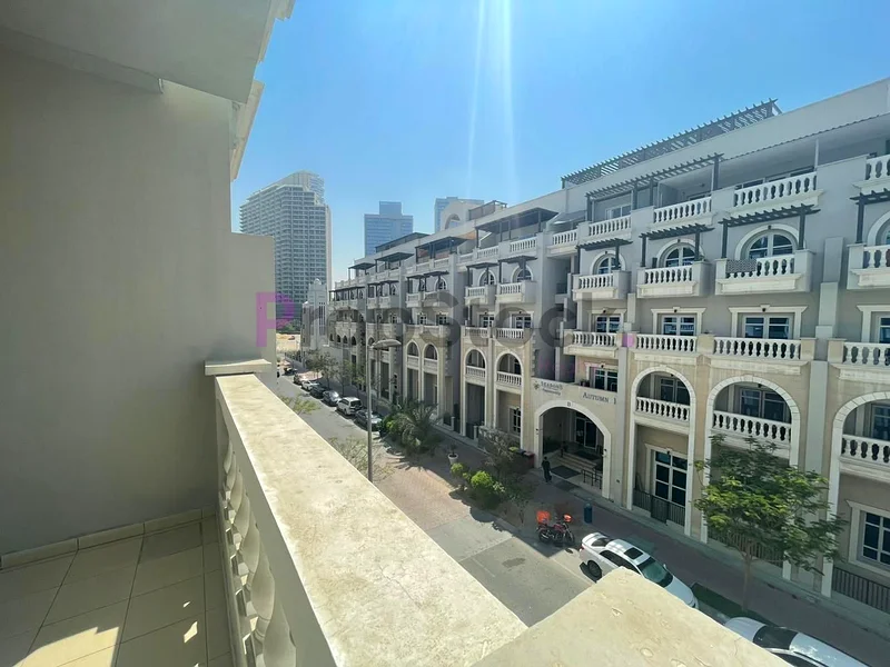 وحدة شاغرة | مساحة كبيرة | مطبخ شبه مغلق63781516089218112