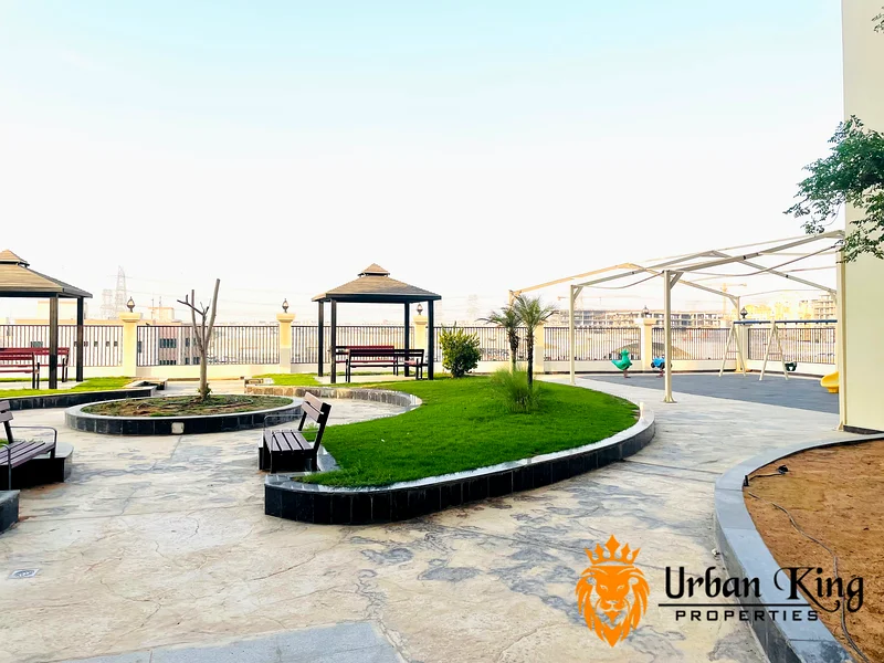 2Bhk Apt With Balcony / Amenities Available / Only For Family63742093157250111