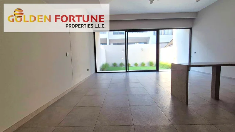 شاغرة في مجمع سكني، منزل مزدوج، بالقرب من الحديقة63748470474371114