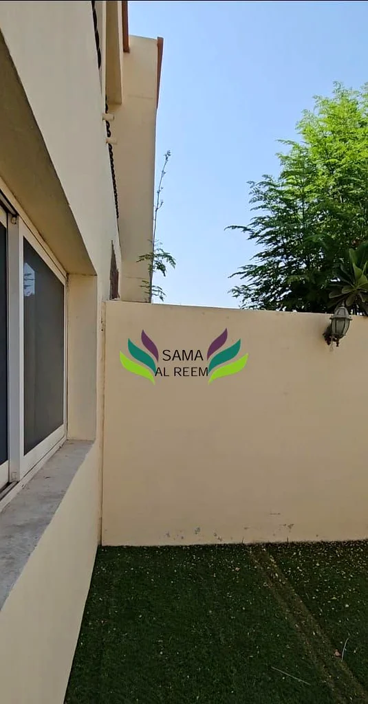 فيلا واسعة مكونة من 4 غرف نوم + غرفة خادمة مع حديقة في الجافيلية63724415482241111