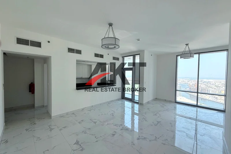 شقة من غرفتي نوم في الطوابق العليا بإطلالة على البحر والقناة63795041462787113