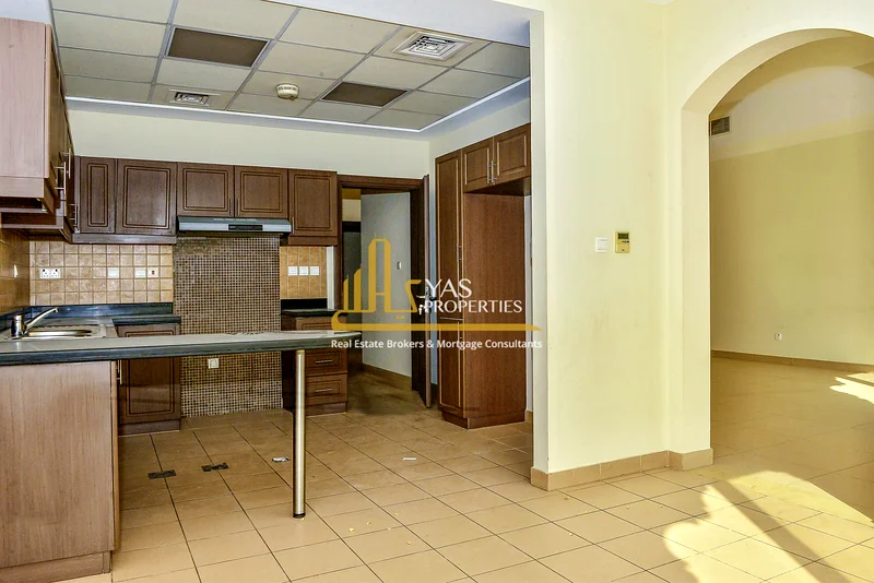 Single Row | Close to Pool | Spacious Layout63747172800257112