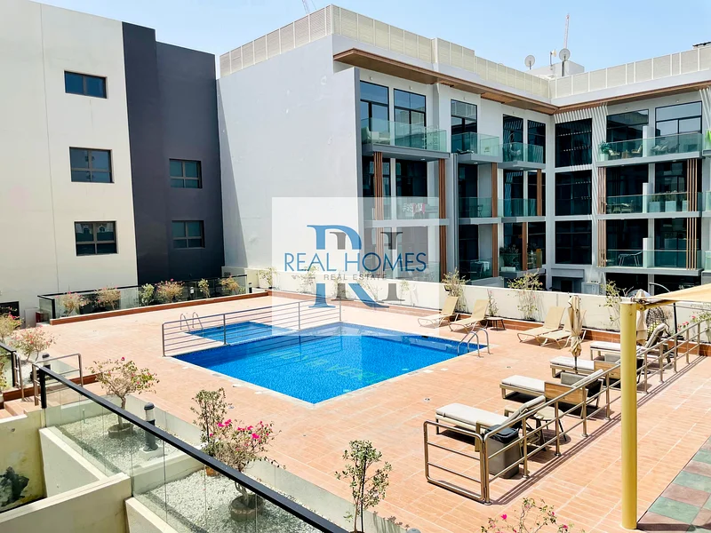 Prime Studio | Bright & Airy | Pool View63786429513857110