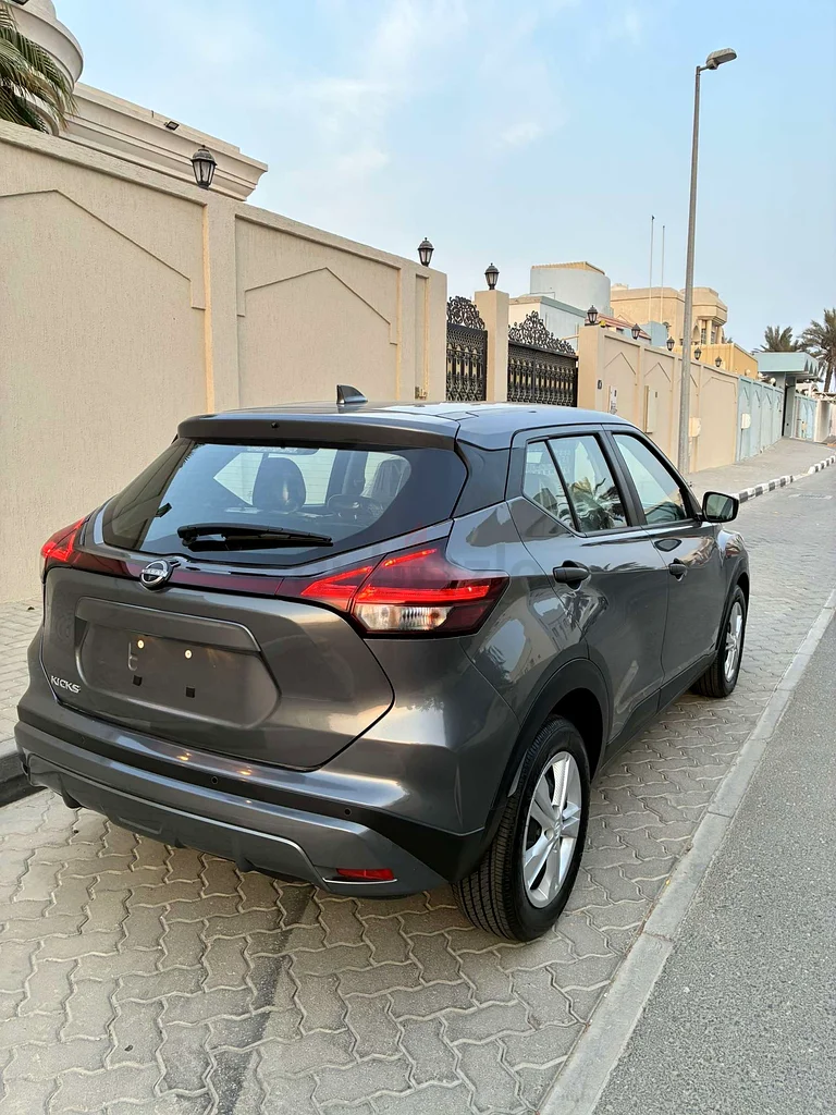 Nissan kicks 2024 very clean 1000 km only63699058329475113