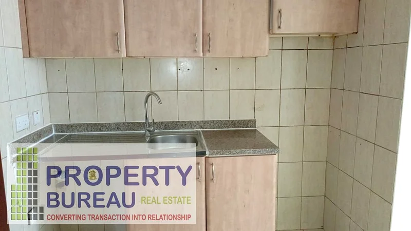 Spacious Studio – Ready to Move In- Near Bus Stop63741807906050112
