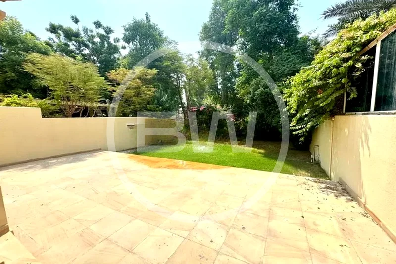 Park and Pool Backing | Vacant | Unfurnished63728925638786113