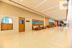 Luxurious and spacious 3bhk with maid room