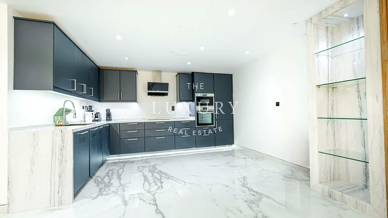 BEST PRICE | LUXURIOUS UPGRADE | HUGE LAYOUT63937275105154114