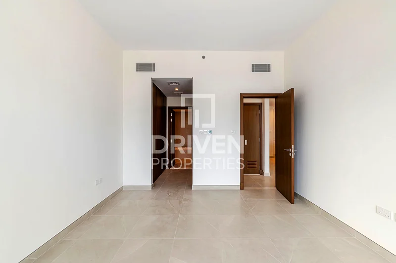 Vacant | Burj Khalifa View | Spacious Apt63949651607554114