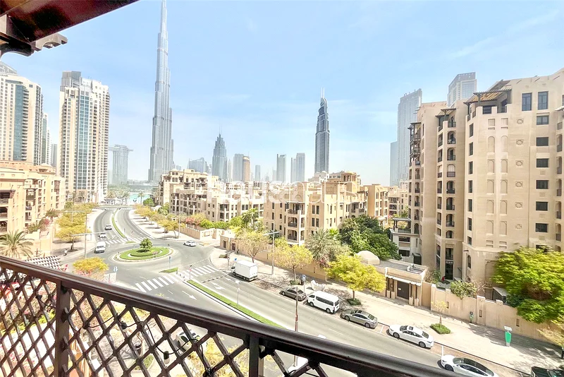 Burj Khalifa View | Spacious Layout | Study Room63799453211010110