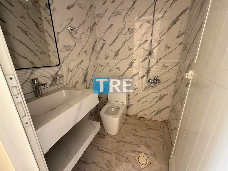 PRIME LOCATION BIG SHOP WITH ATTACHED BATHROOM FOR RENT IN AL YASMEEN, AJMAN64072889792514114