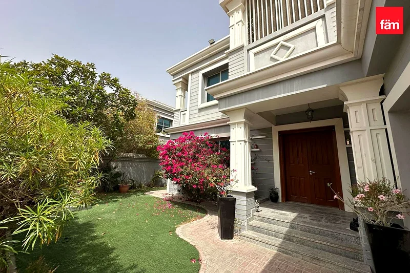 Spacious | Vacant | Swimming Pool63920243221763110