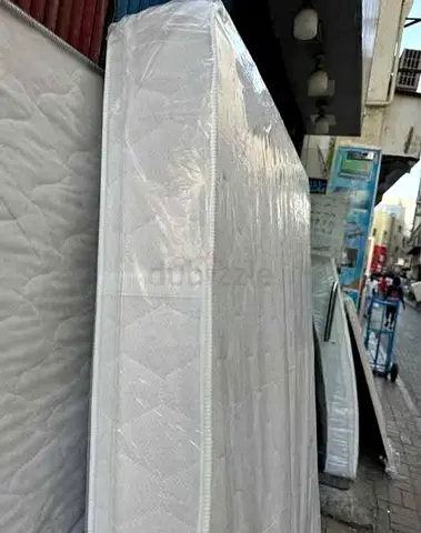 King size 180x200cm mattress for sale. Brand new mattress soft and firm mattress available