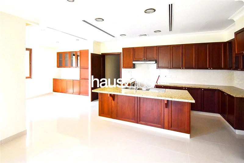 Exclusive | Type 4 | Huge Corner Plot63727028034691114