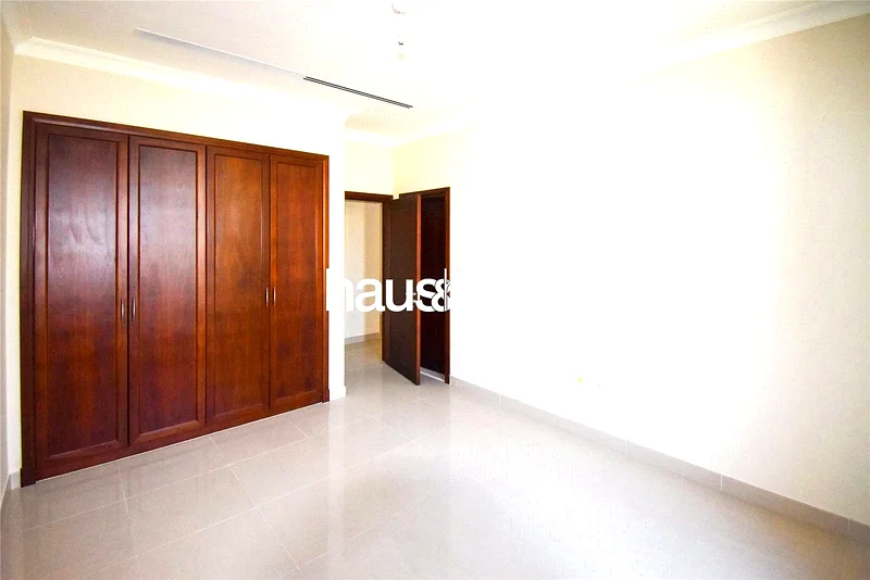 Exclusive | Type 4 | Huge Corner Plot63727028034691113