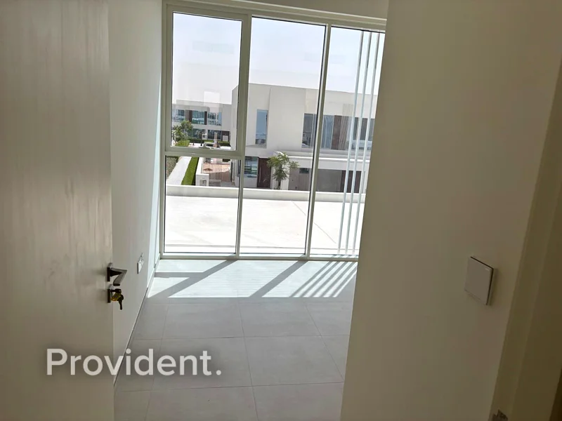 Vacant | Single Row | Near to Community Centre63732482122499114