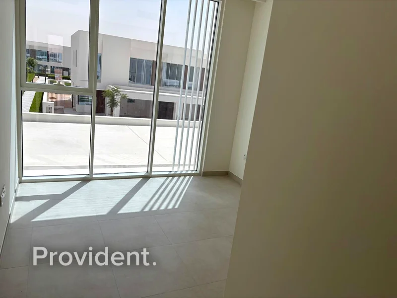 Vacant | Single Row | Near to Community Centre63732482122499112