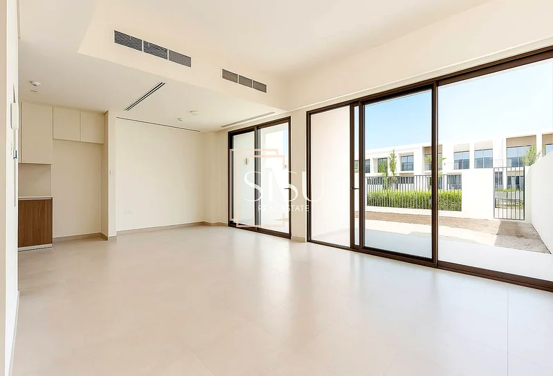 Close to Amenities | Single Row | Vacant63947086835586113