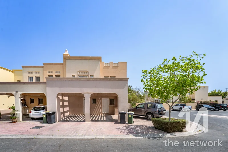 Vacant October | Lake View | Excellent Condition63729026112641110