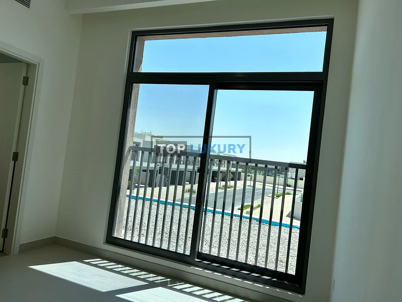 جديد بالكامل | تخطيط واسع | جاهز للانتقال63751782144259114
