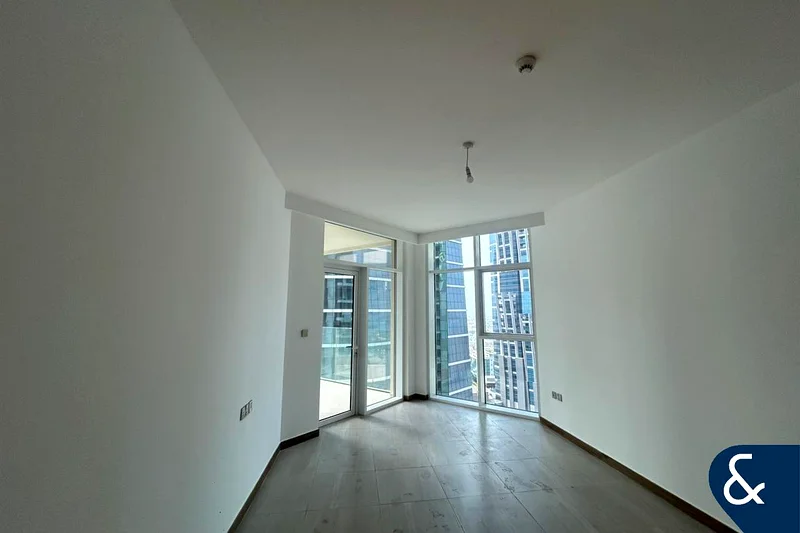 2 Bed | Furnished | Canal Views | Urban Oasis63792779226753112
