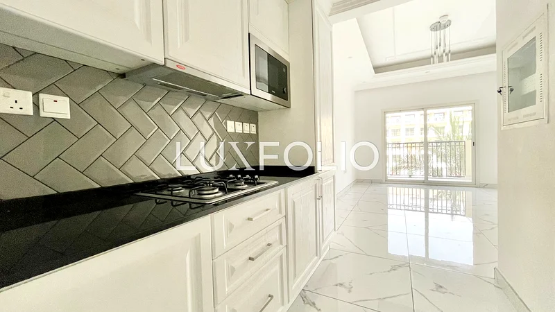 Chiller Free | Spacious Layout | Available Now63763877690625110