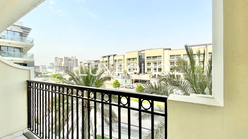Chiller Free | Spacious Layout | Available Now63763877690625112