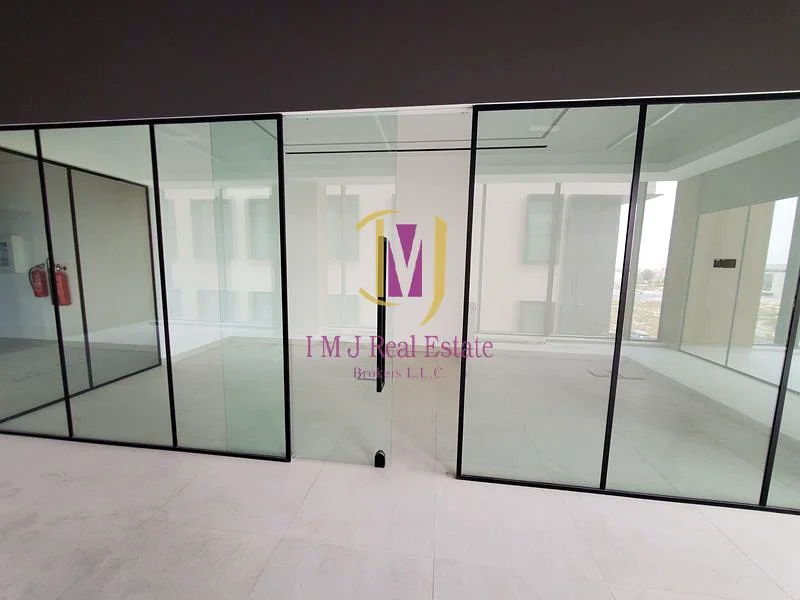 Brand New | Prime Location | Fitted | Available64063030030595113