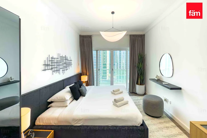 ELEGANTLY FURNISHED | VACANT | PANORAMIC LAKE VIEW63987419616641114