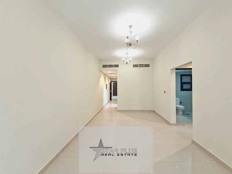 شقة فاخرة وواسعة جداً بغرفتي نوم قرب المخرج مع موقف مغطى للسيارات63730241787779112