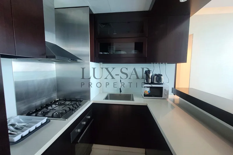 Partial Burj Khalifa view | High Floor63770042056449113