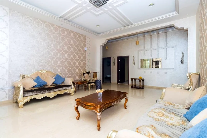 فيلا مريحة مكونة من أربع غرف نوم - موقع رائع - ريفا القديمة63813642112259112