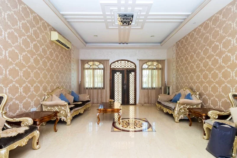 فيلا مريحة مكونة من أربع غرف نوم - موقع رائع - ريفا القديمة63813642112259111