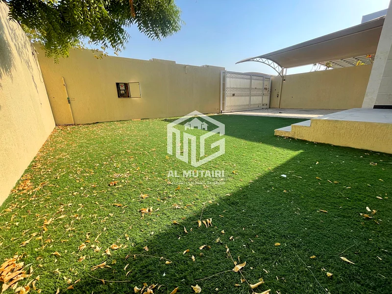 🏡 فيلا للإيجار السنوي – منطقة الياسمين، عجمان فيلا سكنية واسعة تقع مباشرة على شارع الشيخ عمار، توفر الراحة والخصوصية في63720052478082111