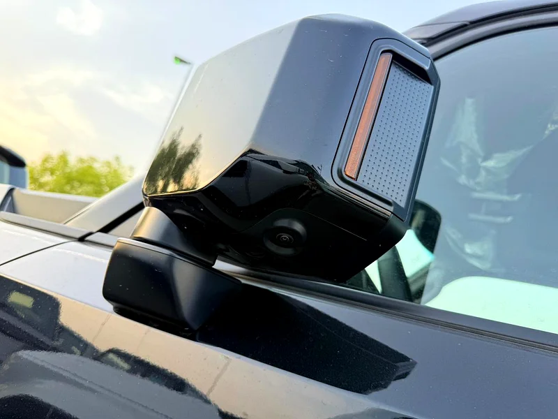 TOYOTA PRADO LUXURY TOP 2.4L 2025 MODEL WITH PANOROMIC GCC BL (EXPORT ONLY)63700381021954114