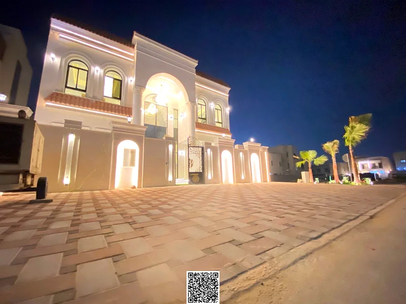للبيع، فيلا زاوية بسعر ممتاز، قابل للتفاوض، مع فناء كبير، ملكية تامة لجميع الجنسيات63913013733761114