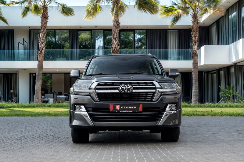4,406 P.M  | GXR Grand Touring V8 5.7L | 0% Downpayment | Immaculate Condition!63699052698499113