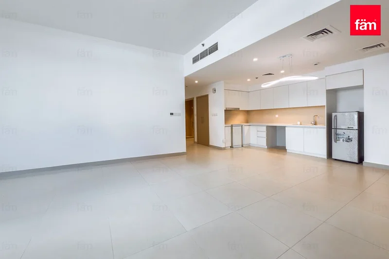 Ready to move | Marina Views | Chiller free |VOT64024949590659111