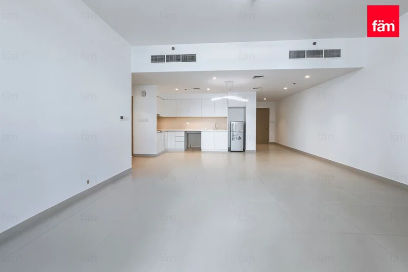 Ready to move | Marina Views | Chiller free |VOT64024949590659112