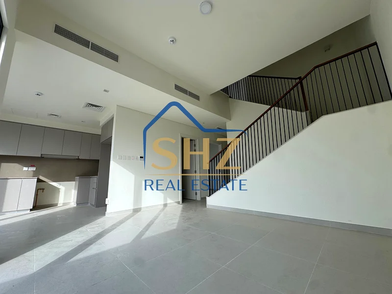Single Row | Brand New | Landscaped | Warranty63806287988355112