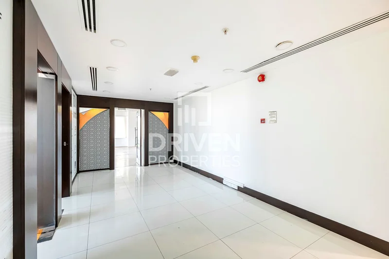 Partitioned | Ready to Move In | Close to Metro64067680737153111