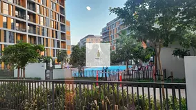 LARGEST LAYOUT | BRAND NEW | POOL &amp; COMMUNITY VIEW | CLOSED KITCHEN