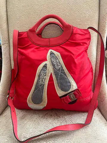 AUTHENTIC SALVATORE FERRAGAMO RED TOTE BAG..