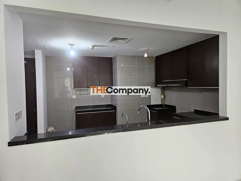 Elegant 1-Bedroom Apartment with Balcony in Al Maha Tower, Al Reem Island63846252410241113