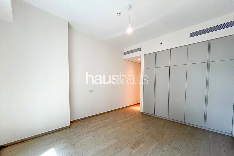 Corner Unit | Available Now | Ellington63756191371393114