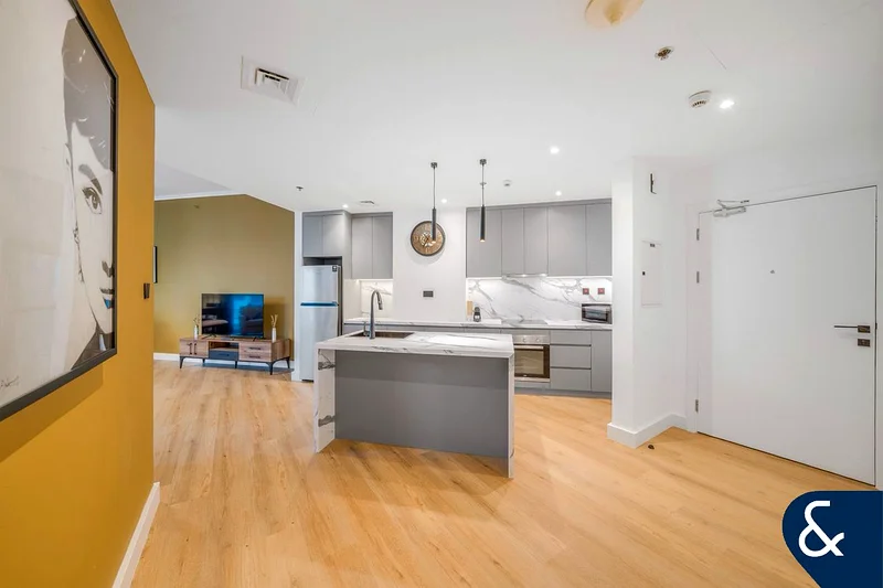 Fully Upgraded | Vacant Now | High Floor64041030958337114